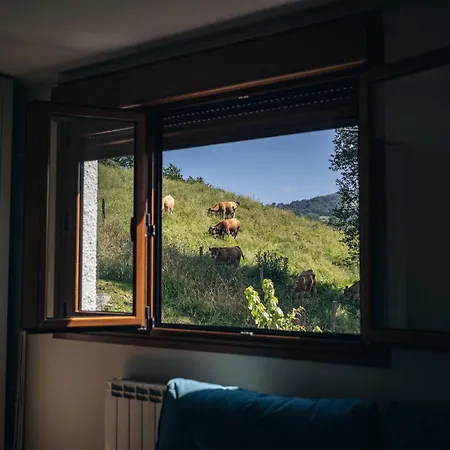 Dom wakacyjny Casa Rural Para 18 Personas En Asturias Beloncio